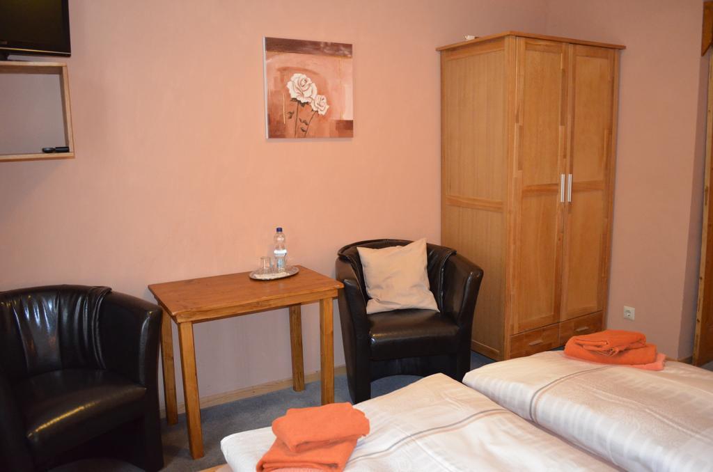 Altstadt-Pension Koch Гослар Экстерьер фото